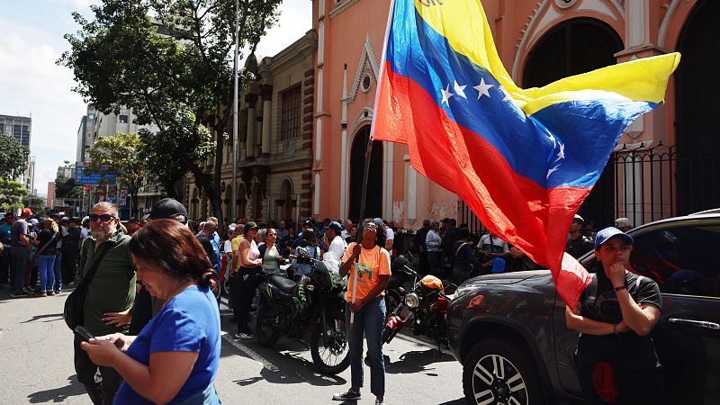 La "incertidumbre" se apodera de las calles de Venezuela - Telediario Fin de Semana | Ver