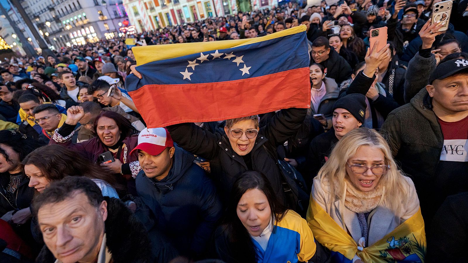 El Gobierno apuesta por el di�logo y la paz en Venezuela y el PP pide que los opositores lideren la transici�n democr�tica