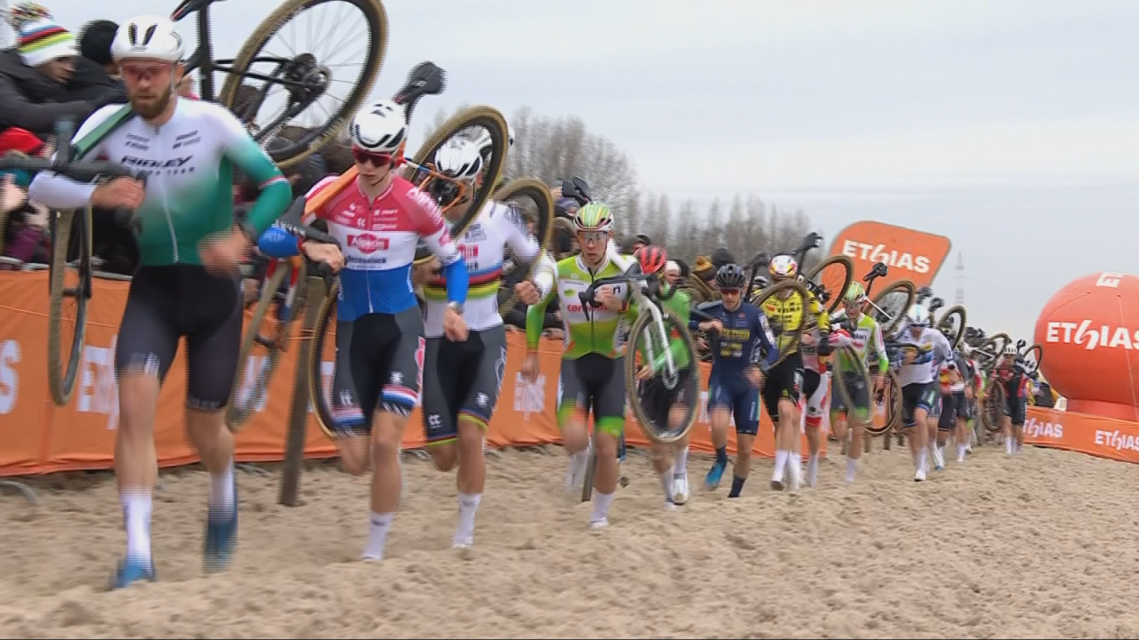 Ciclocross y presentaciones de equipos en diciembre de 2025 - TDPedales | Ver