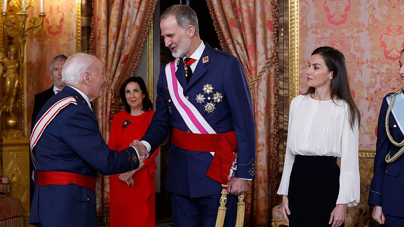El rey Felipe VI advierte de las "amenazas" que llegan "al corazón de Europa" en su discurso de la Pascua Militar