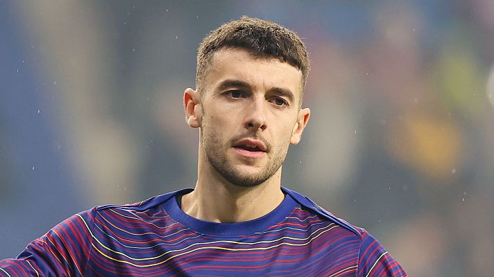 Fútbol - Joan García no se obsesiona con ir al Mundial: "El objetivo es ir mejorando día a día con el Barça"