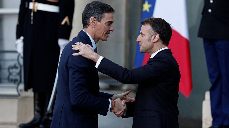 Sánchez abre la puerta a enviar tropas de paz a Ucrania - Telediario 2 | Ver