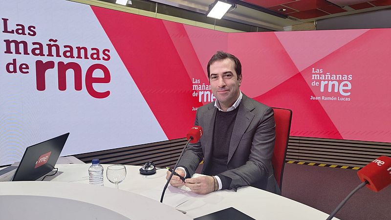 “El crecimiento ya se nota en los hogares y los salarios suben por encima de los precios” - Las mañanas de RNE | Ver