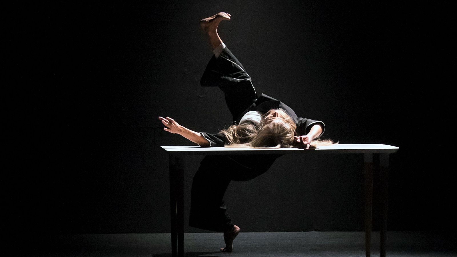 Laboratorio esc�nico - "La composici�n a tiempo real" by Cristiane Boullosa - Laboratorio esc�nico | Ver