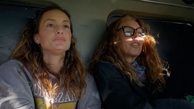 Rocío y Anabel apuestan por el autostop