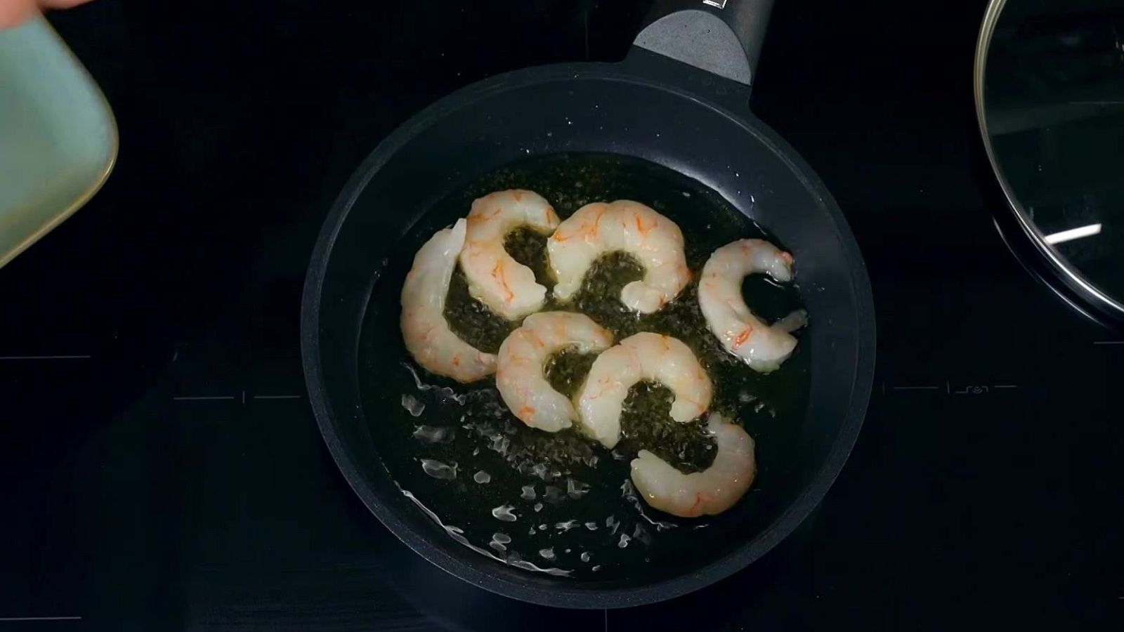 Gambes a l'allada, bitxo i pebre vermell - Cuina Brutal - Cuina Brutal | Veure