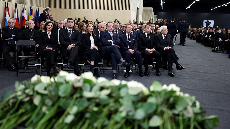 Funeral de Estado en Suiza por las víctimas del incendio en el bar de los Alpes - Telediario 1 | Ver