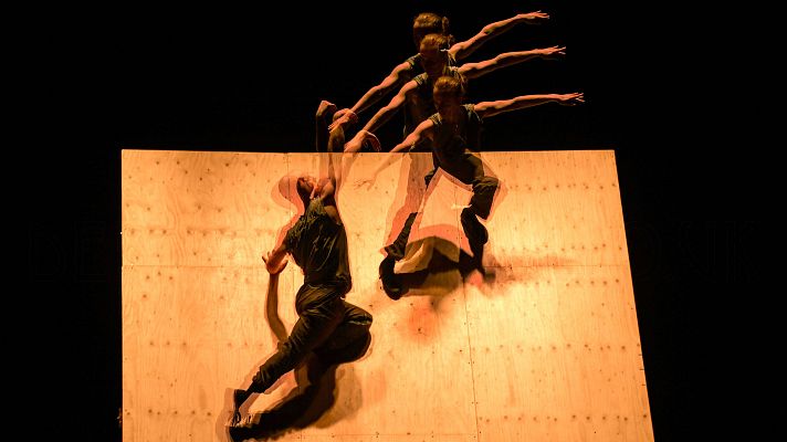 Telediario 2 - "Vortex", una danza inspirada en Jackson Pollock