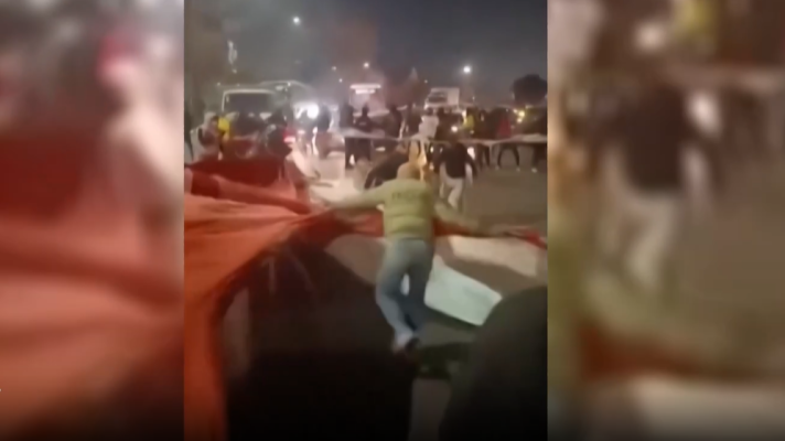 Telediario 2 - 45 muertos tras doce días de protesta en Irán, 2000 detenidos