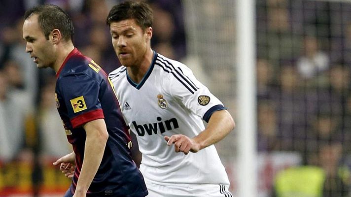 Telediario 1 - Iniesta pide menos tensión en los 'clásicos'