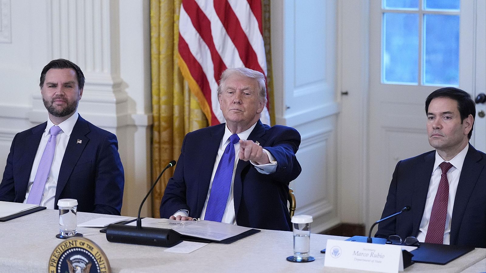 Trump reúne a empresas para buscar inversiones en Venezuela - Informativo 24h | Ver