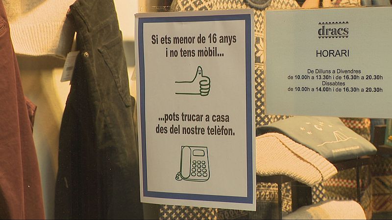 Adolescents sense telèfon mòbil