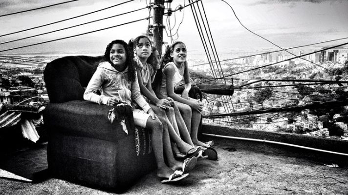 En portada - Guerra y paz en la favela olímpica