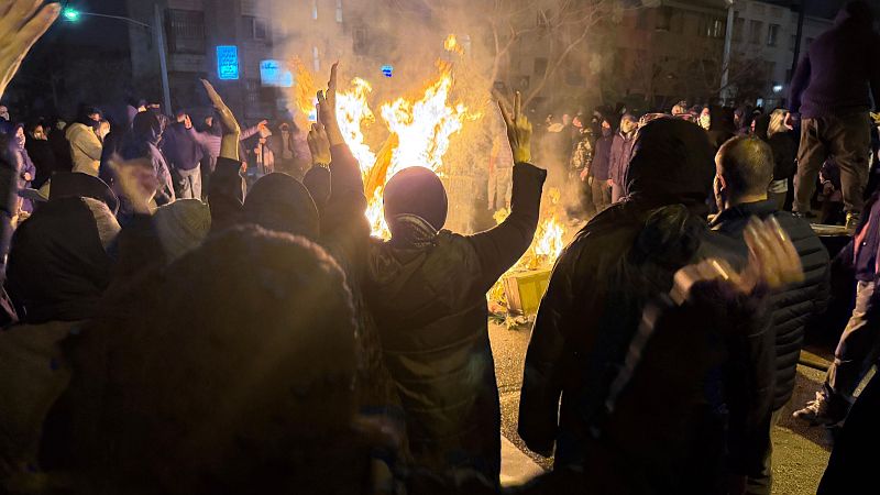 Las líneas telefónicas empiezan a funcionar en Irán mientras algunas fuentes hablan de 2000 muertos tras las últimas protestas