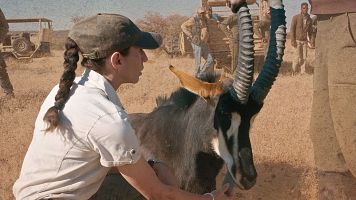 Conservar es educar: ciencia, tiempo y compromiso con la vida salvaje cierran la temporada de 'Dra. Fabiola Jones'
