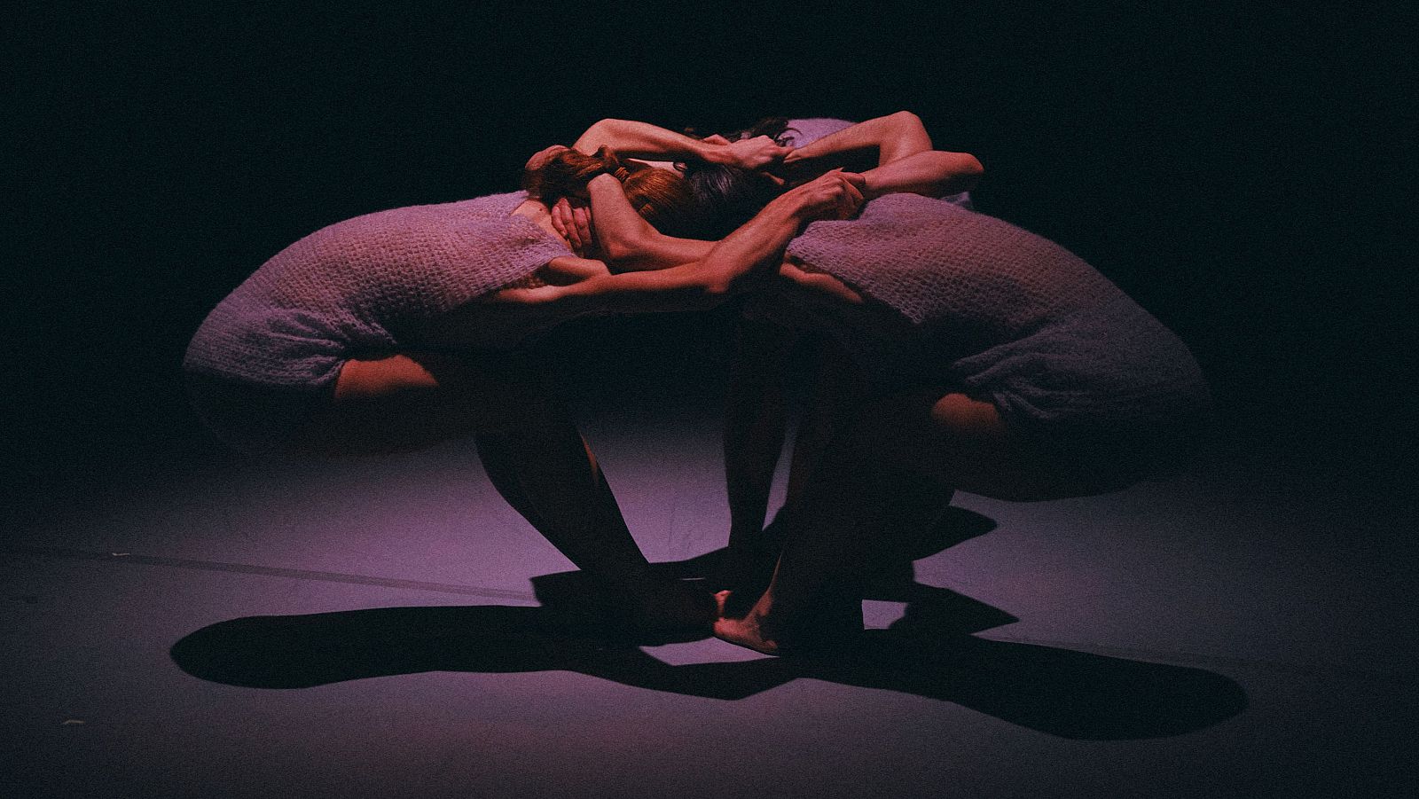 Laboratorio esc�nico - "El Compromiso con el cuerpo" by Lucia Montes & Mado Dallery - 15/01/26 - Ver ahora