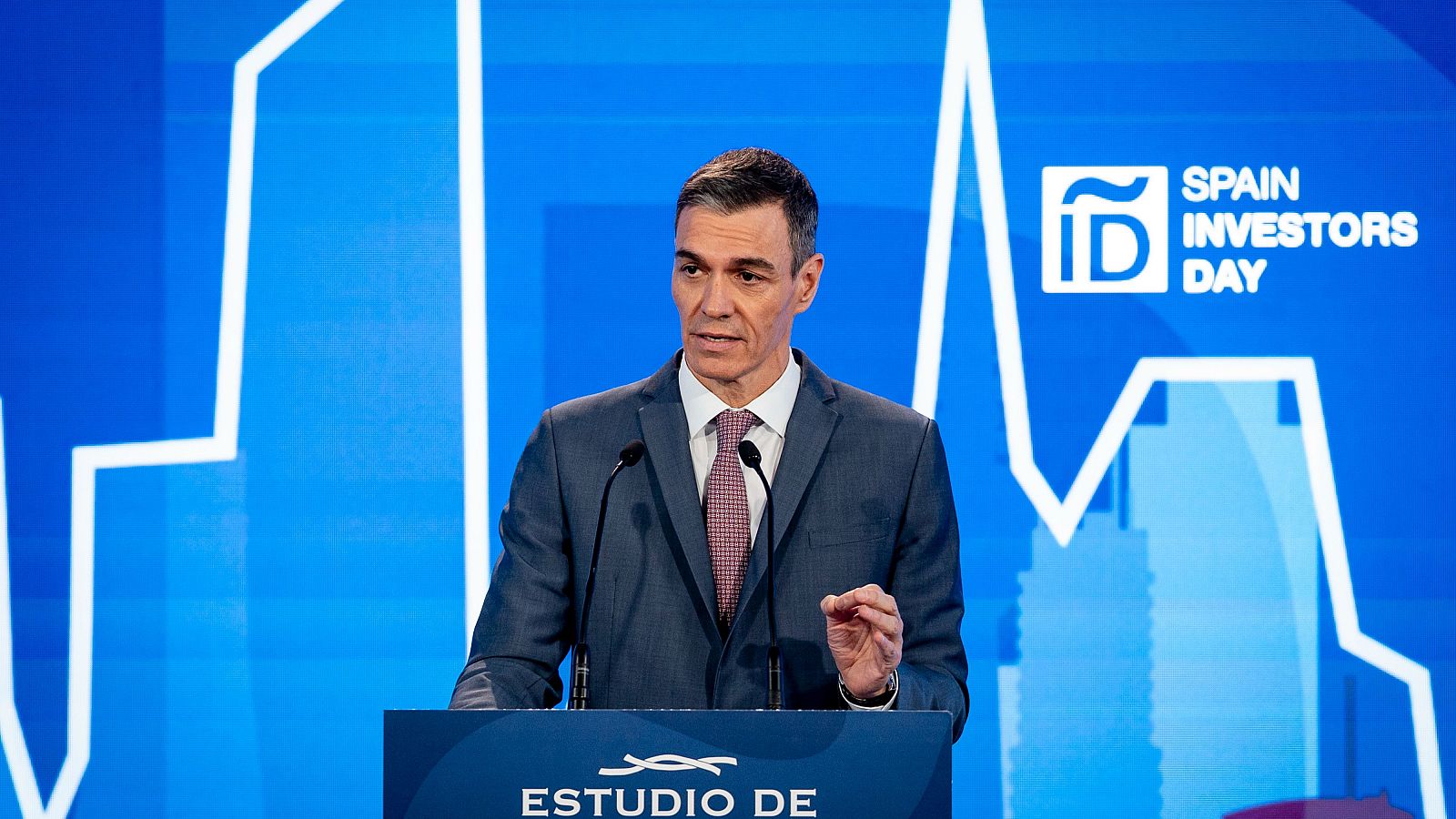 S�nchez anuncia la creaci�n de un fondo soberano dotado con una base de 10.500 millones de euros