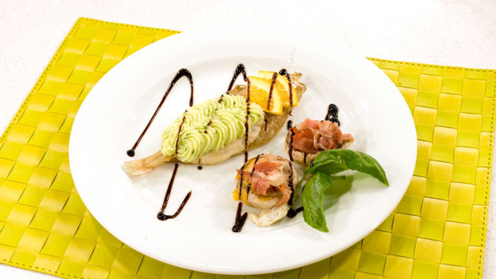 Saber cocinar - Gallos rellenos de puré de hierbas