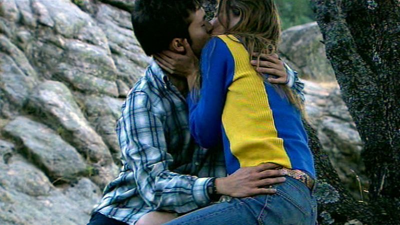 Cuéntame cómo pasó - Lola y Carlos, pasión en La Pedriza (Cap. 240)