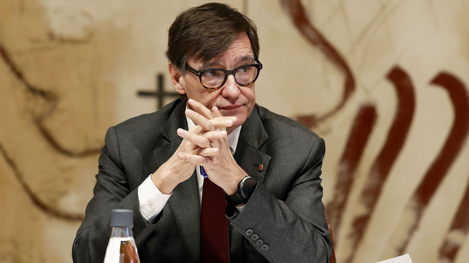 Illa estar� ingresado "al menos dos semanas" por p�rdida de fuerza en las piernas: "Podr�a ser algo inflamatorio"