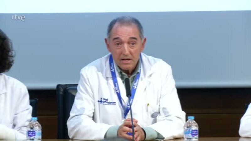 Roda de premsa de l'equip mèdic que ha atès Salvador Illa
