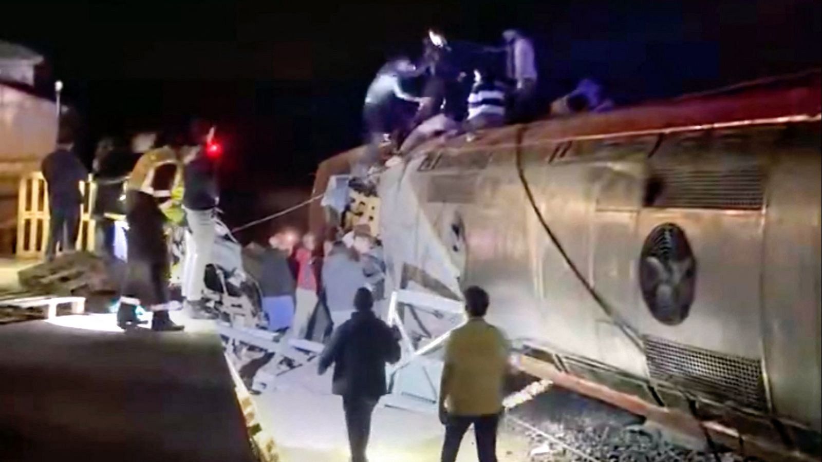 Accidente Andamuz: el consejero de Sanidad no descarta más víctimas - Especiales informativos | Ver