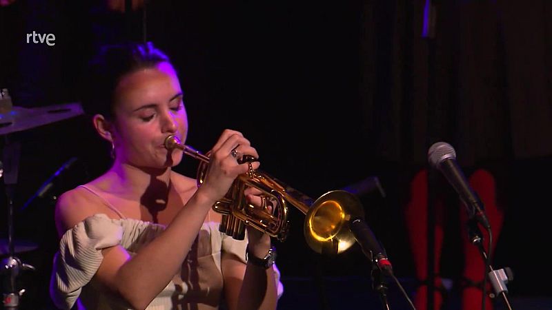 Andrea Motis y Amy Winehouse | Ver