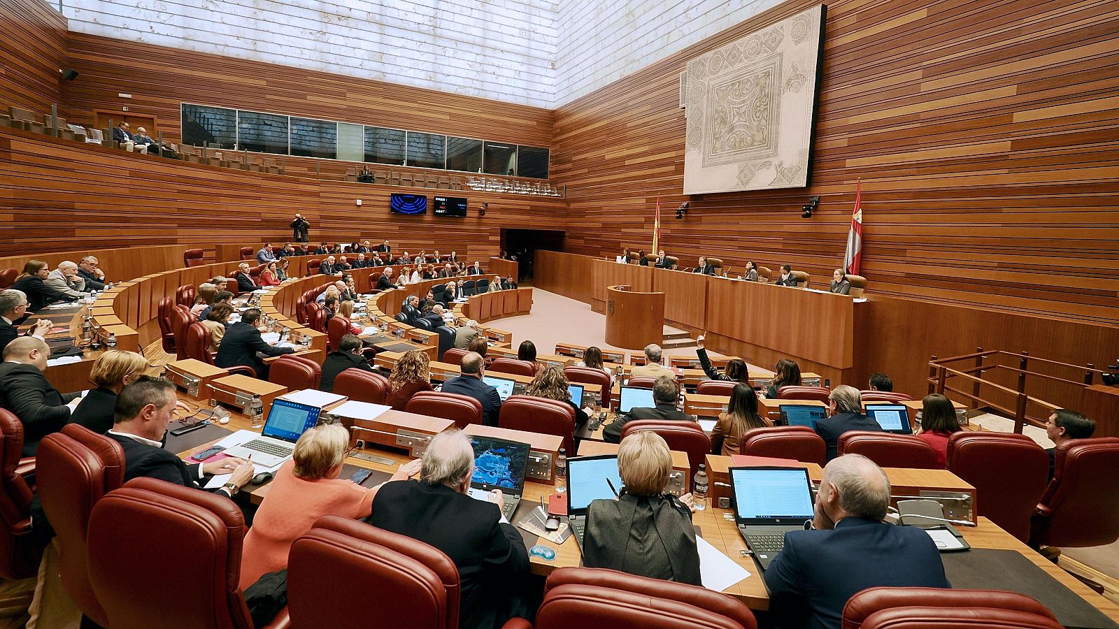 Castilla y León: termina la legislatura del pacto con Vox - Noticias de Castilla y León | Ver