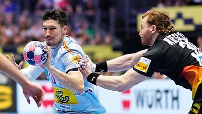 Alemania gana y avisa a una Espa�a que ya estaba clasificada para la ronda principal del Europeo