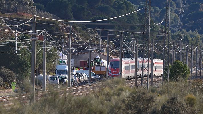La tarde en 24h - Continúa la investigación sobre el descarrilamiento de un tren de alta velocidad en Adamuz