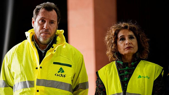 Especiales informativos - Puente pide esperar a la investigación tras el accidente de Adamuz: "Que haya un carril roto no abona una tesis u otra"