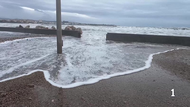 La borrasca 'Harry' aviva el temporal de mar al litoral català