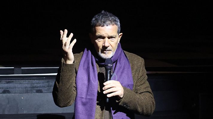 Telediario 1 - Antonio Banderas manda un mensaje de cariño a sus paisanos por la tragedia en Adamuz