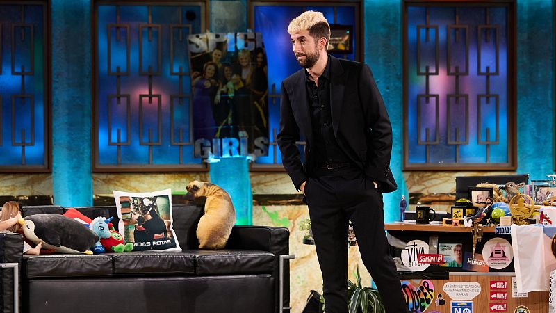 La Revuelta | Ovación de homenaje a las víctimas del accidente de tren en Adamuz