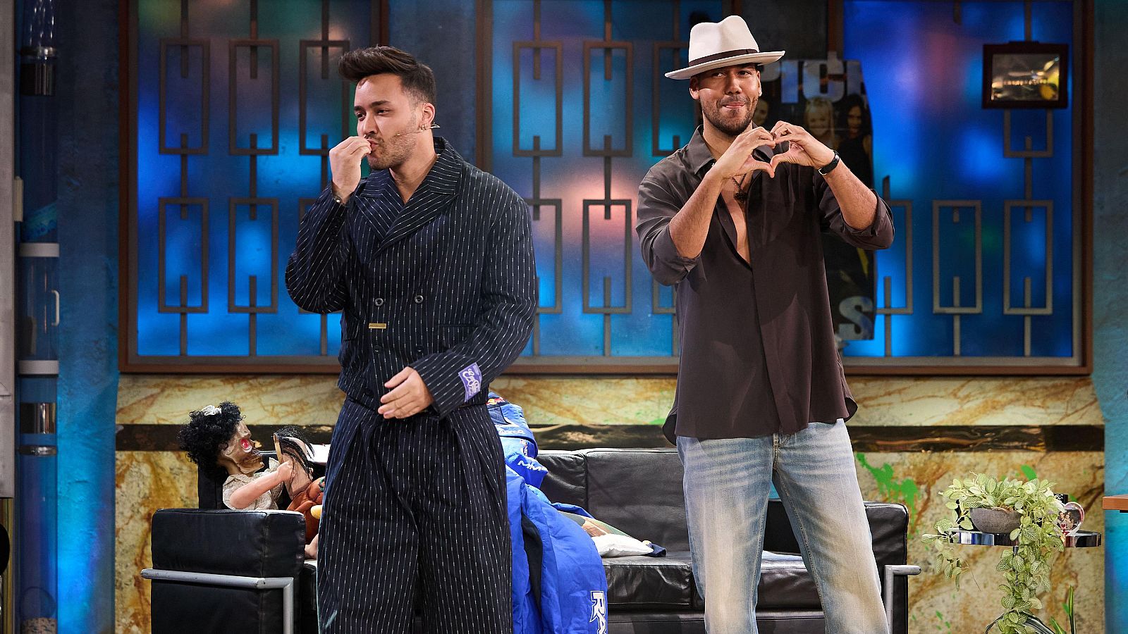 La Revuelta | Romeo Santos y Prince Royce, como Messi y Cristiano - La Revuelta | Ver