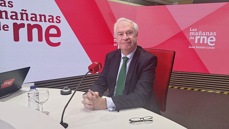 "No creo que tenga sentido hoy en día un referéndum sobre la monarquía" - Las mañanas de RNE | Ver