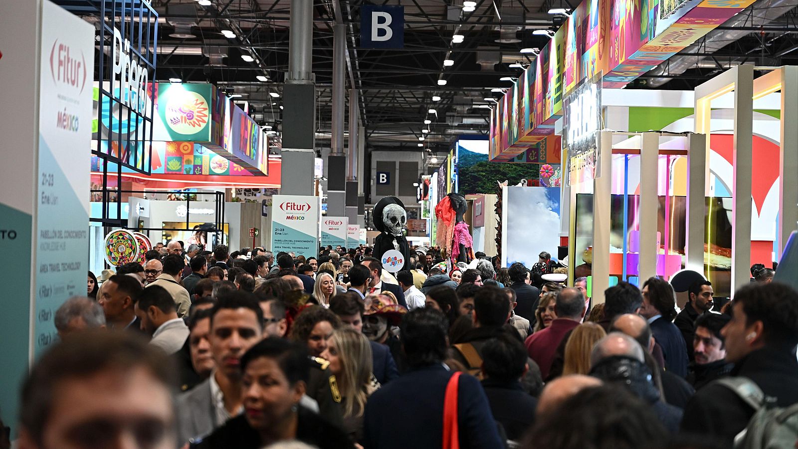 Arranca Fitur 2026: casi 10.000 empresas de 161 países acuden a la feria de turismo de Madrid | Ver