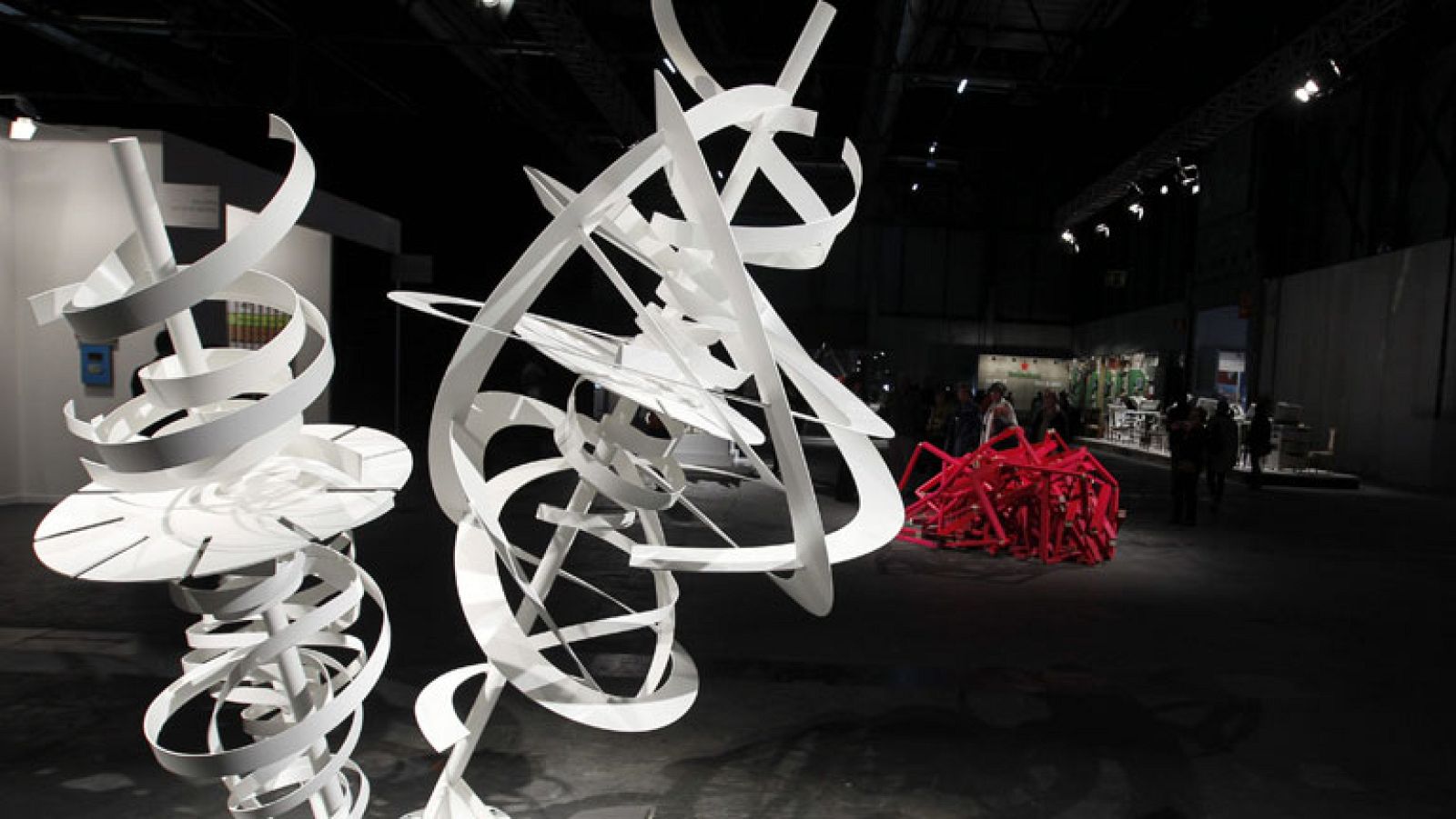 Los Príncipes inauguran la 32 edición de la feria de ARCO