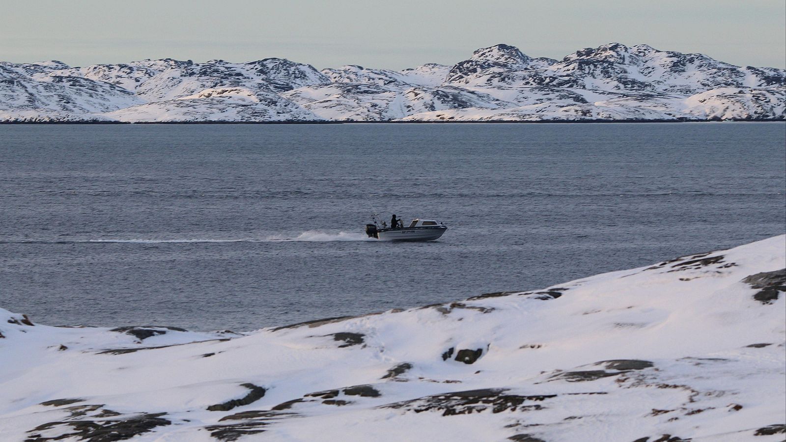 La importancia de las bases militares en el Ártico - La tarde en 24h | Ver