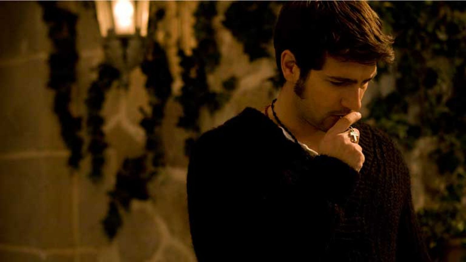 Herederos - Capítulo 23 - Julia dispara a Carmen - ver ahora