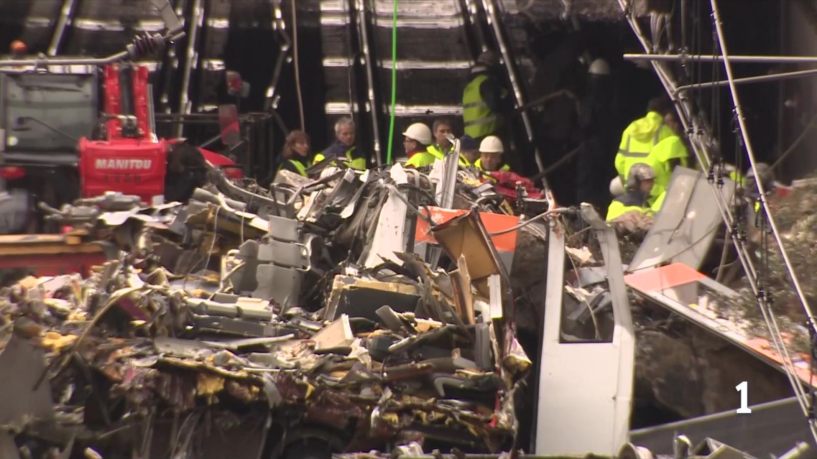 Esperes, confusió i manca d’informació dels usuaris que pateixen el caos de Rodalies