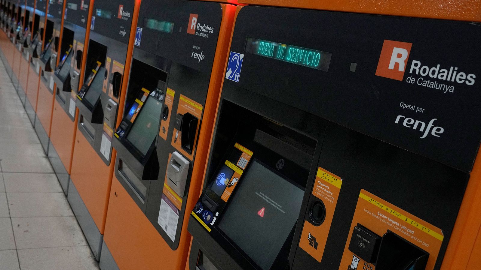 Cataluña: suspendido indefinidamente el servicio de Rodalies | Ver