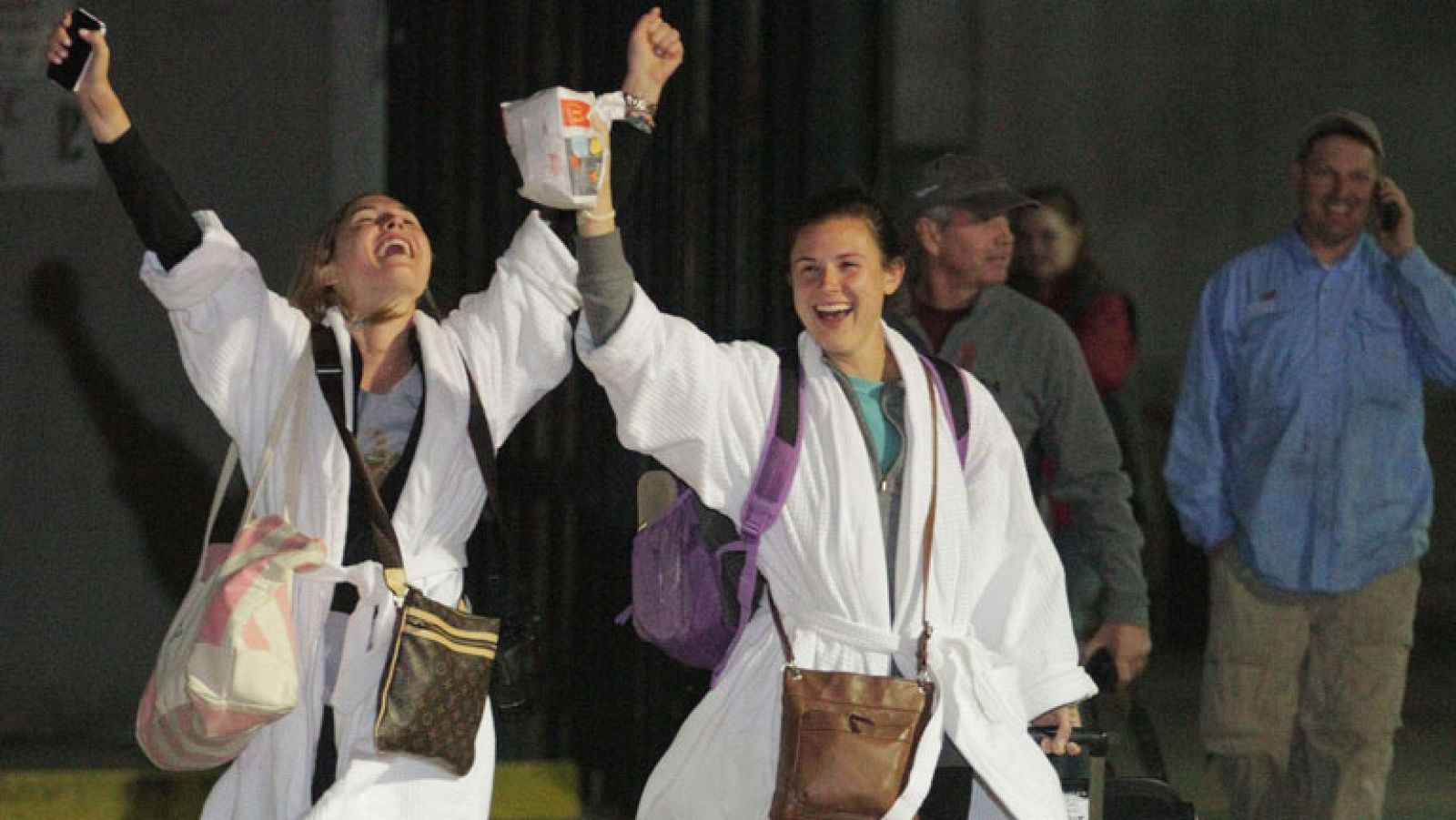 Llega a puerto el crucero 'Triumph' tras 5 días a la deriva | Ver