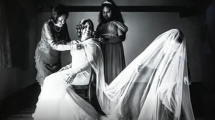 Telediario 1 - Verónica Muniosguren, nominada a tres premios en los Goya de la Fotografía Profesional