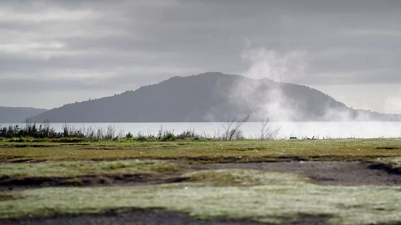 Viajes con �gatha Christie y sir David Suchet - Episodio 3: Nueva Zelanda - Viajes con �gatha Christie y sir David Suchet | Ver