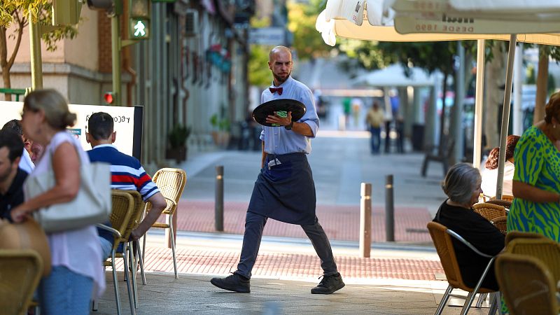 Díaz y Cuerpo celebran los datos del paro en España y destacan un mercado laboral "más fuerte" y con un empleo "de mayor calidad"