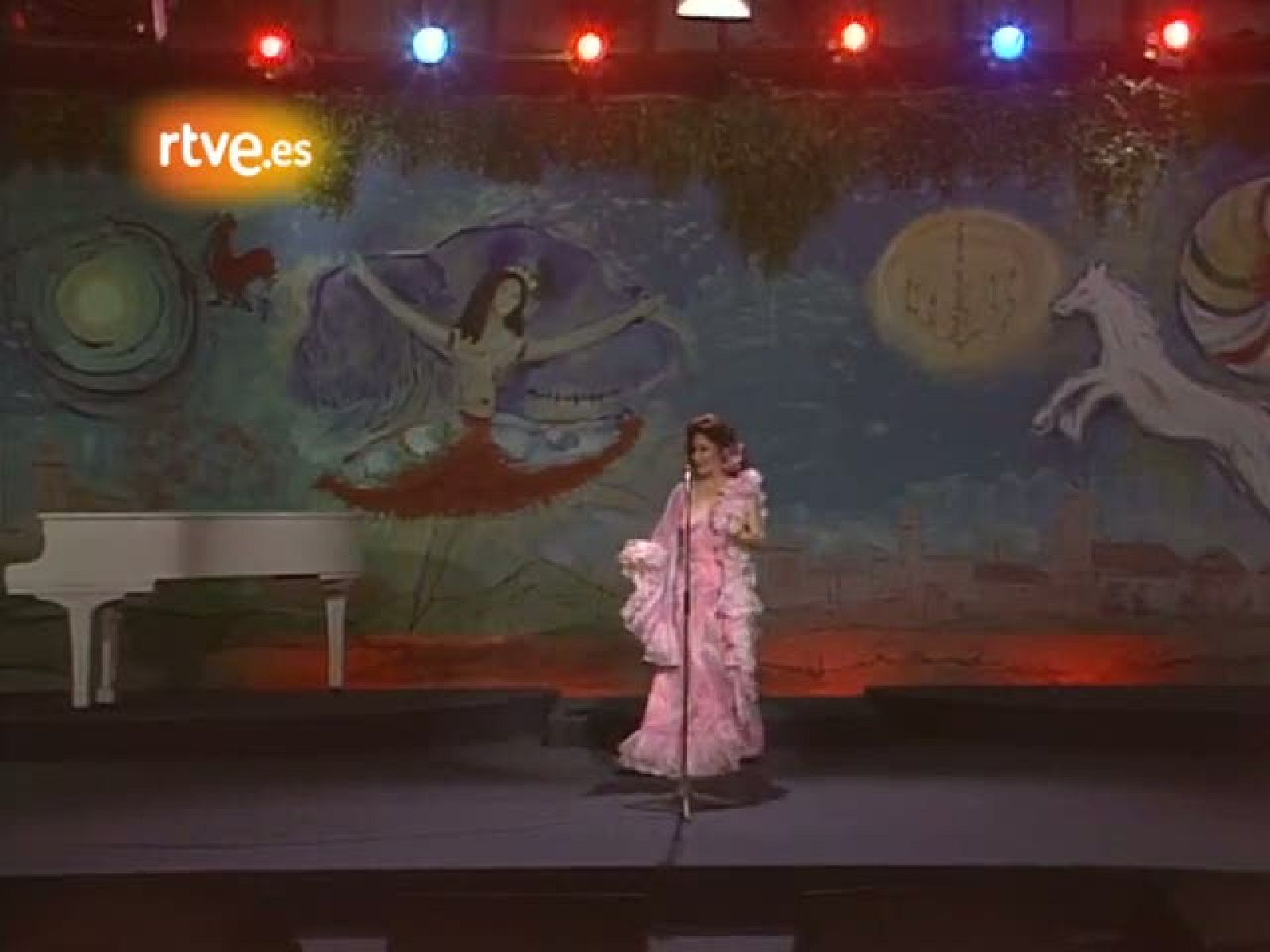 'Ayúdame', tema interpretado por Marifé de Triana en TVE - Música en el Archivo de RTVE | Ver