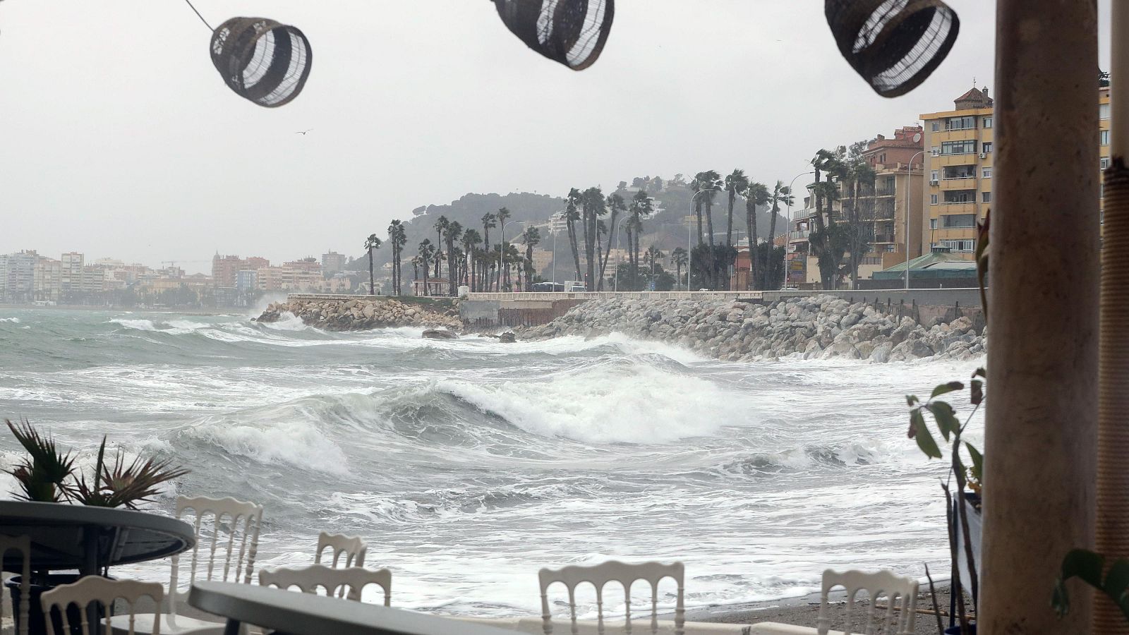 Suspensión de clases en Ceuta, Extremadura y 77 municipios de Andalucía - Informativo 24h | Ver