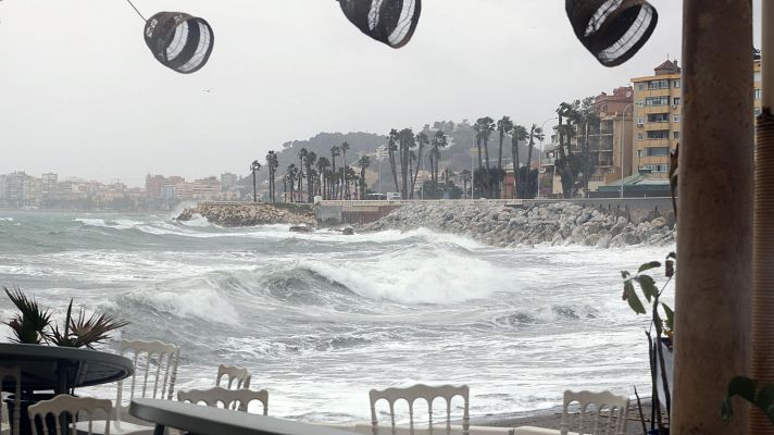 Informativo 24h - Suspensión de clases en Ceuta, Extremadura y 77 municipios de Andalucía por el temporal