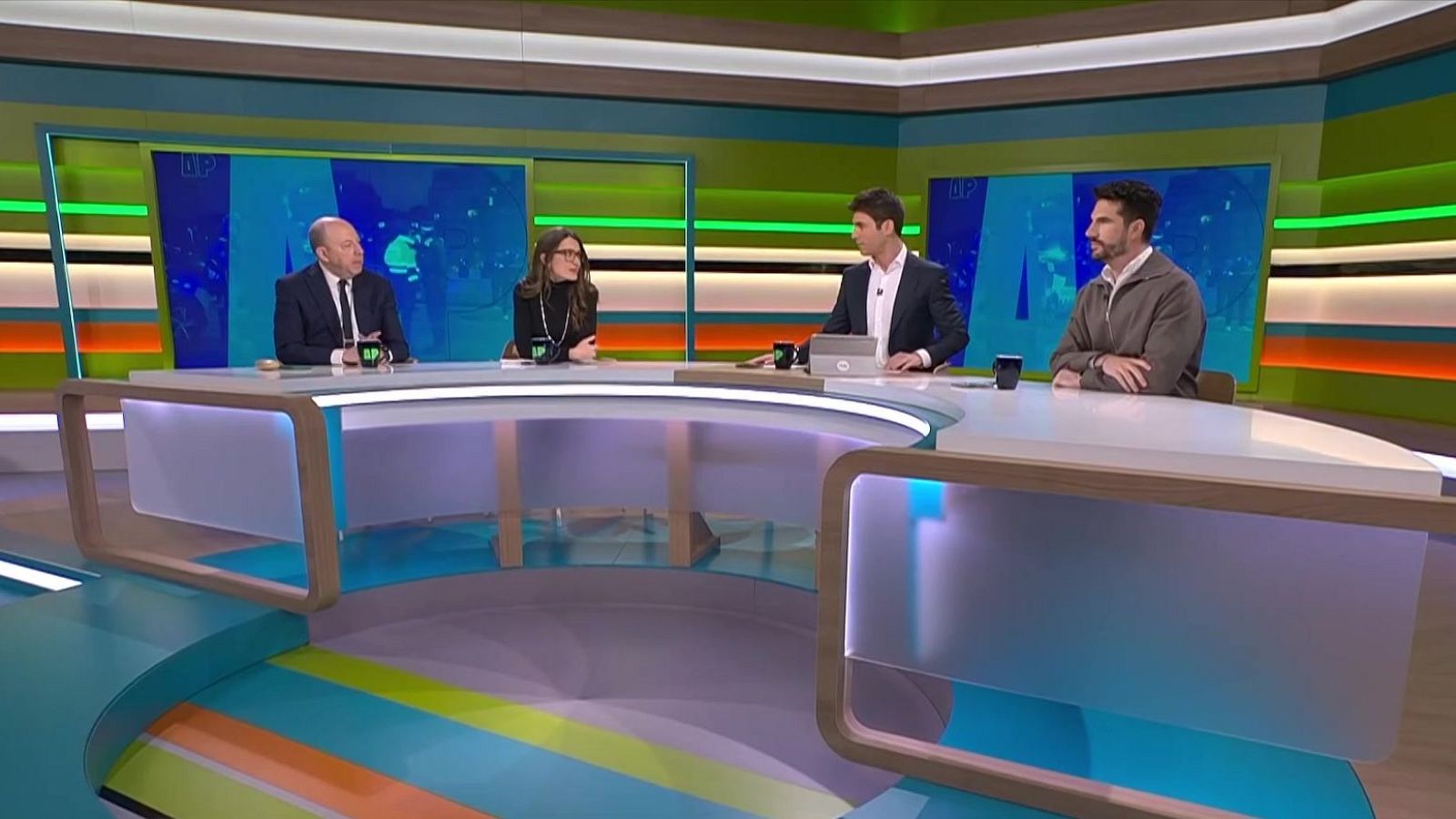 Desallotjats B9, Paneque i pensionistes - L'Altaveu al pati - L'altaveu al pati | Veure